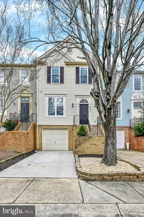 Exterior - 2331 Massanutten Dr, Silver Spring, MD 20906 photo 2 of 3