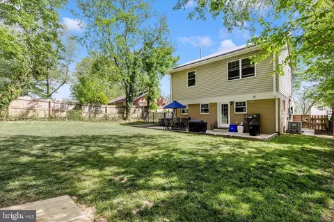 Exterior - 2913 Weisman Rd, Silver Spring, MD 20902 photo 5 of 7