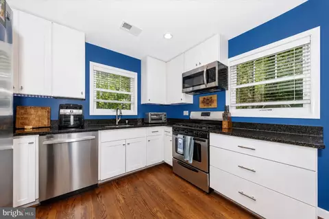 Kitchen - 2913 Weisman Rd, Silver Spring, MD 20902 photo 2 of 4