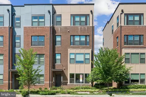 16324 Connors Way #11, Derwood, MD 20855