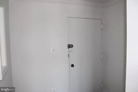 Entry Way - 2301 Greenery Ln #103-5, Silver Spring, MD 20906 photo 6 of 9