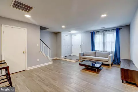 Living - 13122 Musicmaster Dr #71, Silver Spring, MD 20904 photo 2 of 4