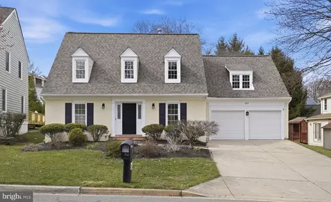 207 Upshire Cir, Gaithersburg, MD 20878