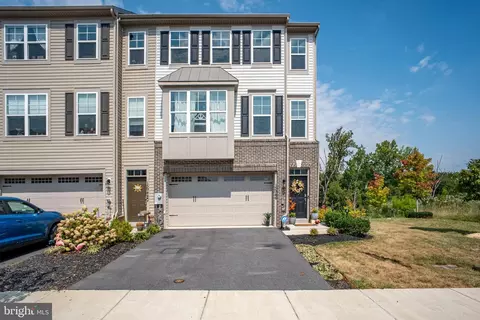 15946 Coolidge Ave, Silver Spring, MD 20906