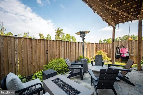 Exterior - 15946 Coolidge Ave, Silver Spring, MD 20906 photo 7 of 12