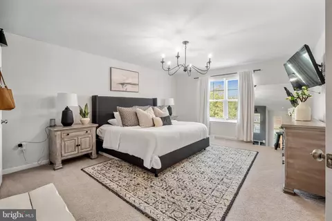 Bedroom - 15946 Coolidge Ave, Silver Spring, MD 20906 photo 2 of 6