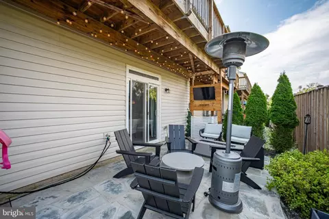 Exterior - 15946 Coolidge Ave, Silver Spring, MD 20906 photo 9 of 12