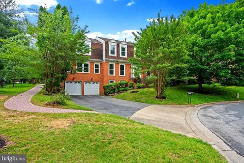 12805 Brandon Green Ct, Silver Spring, MD 20904