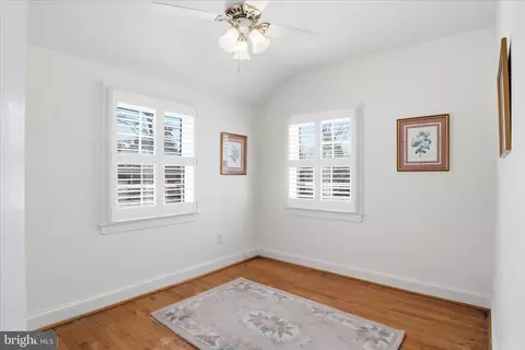 Bedroom - 10010 Raynor Rd, Silver Spring, MD 20901 photo 4 of 5
