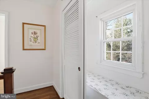 Entry Way - 10010 Raynor Rd, Silver Spring, MD 20901 photo 3 of 3
