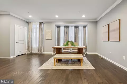 Entry Way - 1605 Regent Manor Ct, Silver Spring, MD 20904 photo 7 of 11