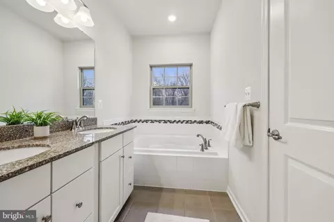 Bath - 1605 Regent Manor Ct, Silver Spring, MD 20904 photo 1 of 5