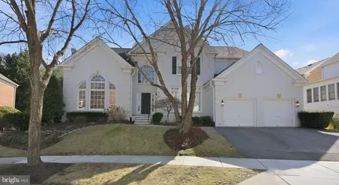 419 Nature Ln, Rockville, MD 20850