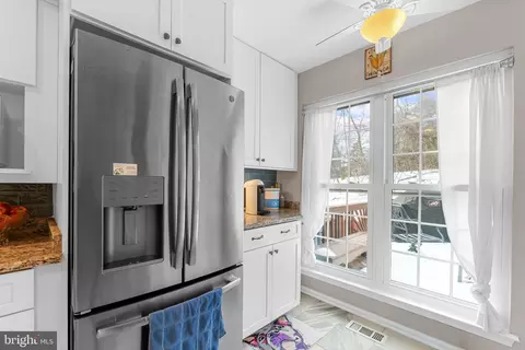 Kitchen - 14010 Valleyfield Dr, Silver Spring, MD 20906 photo 3 of 4
