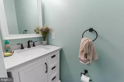 Entry Way - 14010 Valleyfield Dr, Silver Spring, MD 20906 photo 1 of 1