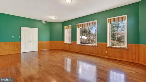 Living - 15022 Snowden Dr, Silver Spring, MD 20905 photo 25 of 27