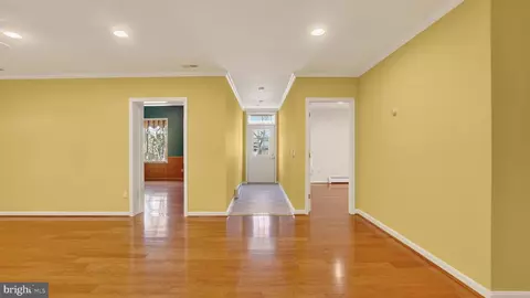 Entry Way - 15022 Snowden Dr, Silver Spring, MD 20905 photo 8 of 10