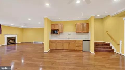 Living - 15022 Snowden Dr, Silver Spring, MD 20905 photo 18 of 27
