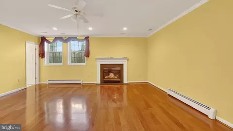 Living - 15022 Snowden Dr, Silver Spring, MD 20905 photo 22 of 27