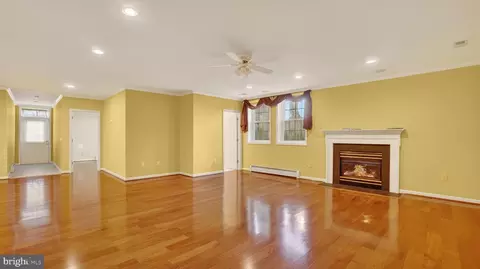 Living - 15022 Snowden Dr, Silver Spring, MD 20905 photo 23 of 27