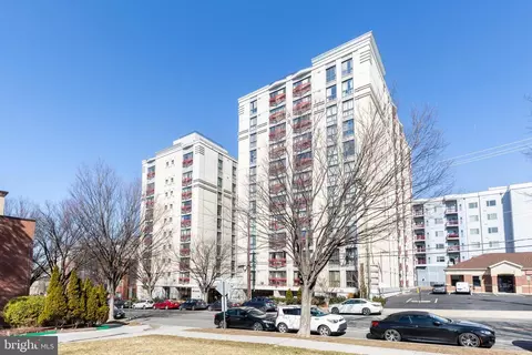 Exterior - 7923 Eastern Ave #704, Silver Spring, MD 20910 photo 1 of 2