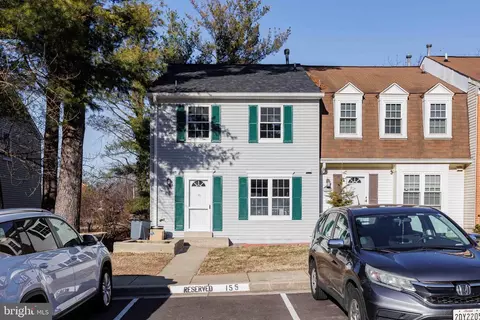 1014 Copperstone Ct, Rockville, MD 20852