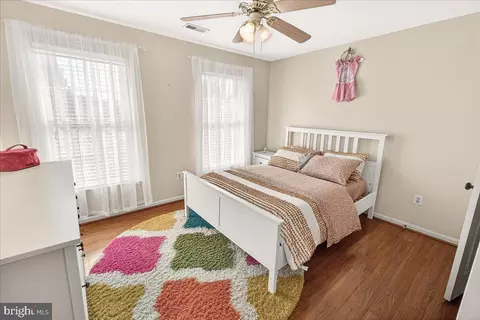 Bedroom - 21 Hackett Ct, Poolesville, MD 20837 photo 2 of 4