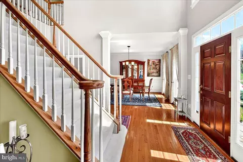 Entry Way - 21 Hackett Ct, Poolesville, MD 20837 photo 2 of 6