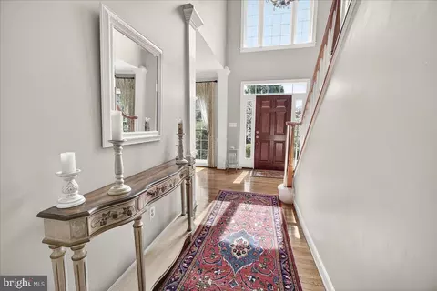 Entry Way - 21 Hackett Ct, Poolesville, MD 20837 photo 4 of 6