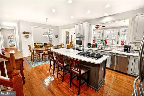Kitchen - 21 Hackett Ct, Poolesville, MD 20837 photo 1 of 4