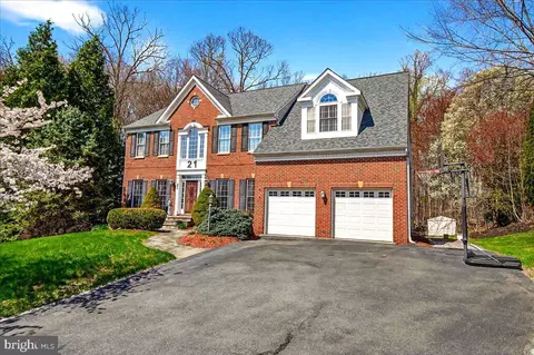 Exterior - 21 Hackett Ct, Poolesville, MD 20837 photo 3 of 17