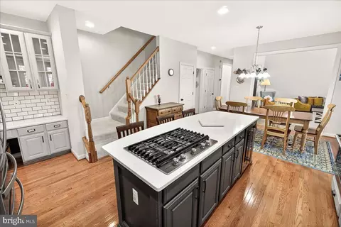 Kitchen - 21 Hackett Ct, Poolesville, MD 20837 photo 3 of 4