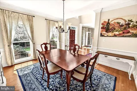 Dining - 21 Hackett Ct, Poolesville, MD 20837 photo 3 of 5