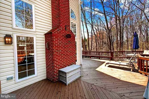 Exterior - 21 Hackett Ct, Poolesville, MD 20837 photo 10 of 17
