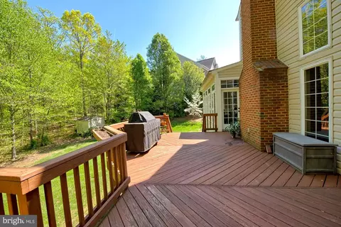 Exterior - 21 Hackett Ct, Poolesville, MD 20837 photo 7 of 17