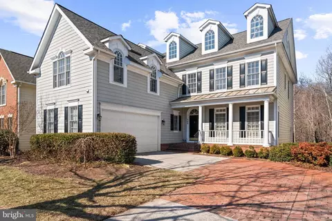 509 Oak Knoll Ter, Rockville, MD 20850