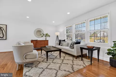 Living - 10605 Meadowhill Rd, Silver Spring, MD 20901 photo 1 of 3