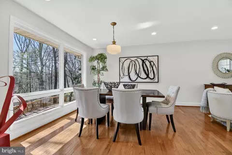 Dining - 10605 Meadowhill Rd, Silver Spring, MD 20901 photo 2 of 2