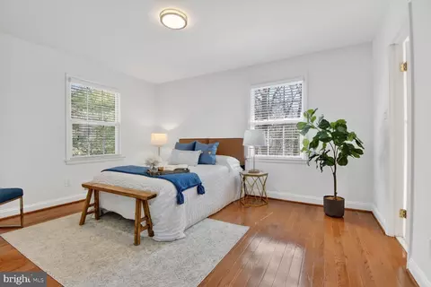 Bedroom - 10605 Meadowhill Rd, Silver Spring, MD 20901 photo 3 of 7