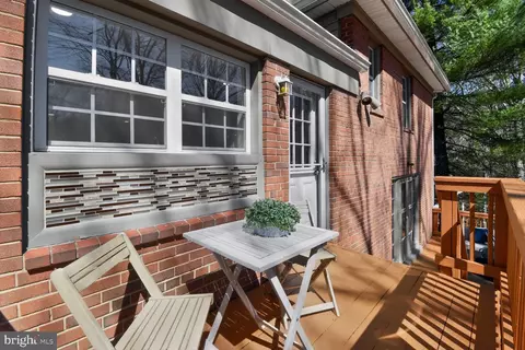 Exterior - 10605 Meadowhill Rd, Silver Spring, MD 20901 photo 5 of 14