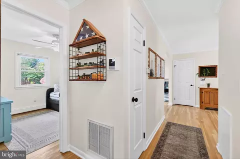 Entry Way - 15009 Peachstone Dr, Silver Spring, MD 20905 photo 1 of 3