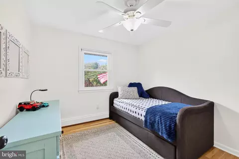 Bedroom - 15009 Peachstone Dr, Silver Spring, MD 20905 photo 7 of 11