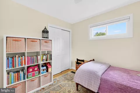 Bedroom - 15009 Peachstone Dr, Silver Spring, MD 20905 photo 5 of 11