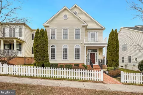 23102 Serviceberry Dr, Clarksburg, MD 20871