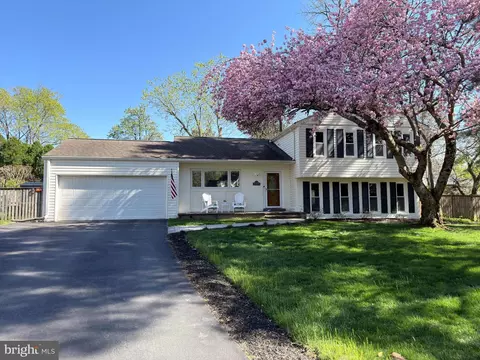 15020 Rocking Spring Dr, Rockville, MD 20853