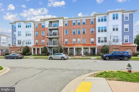 150 Chevy Chase St #205, Gaithersburg, MD 20878