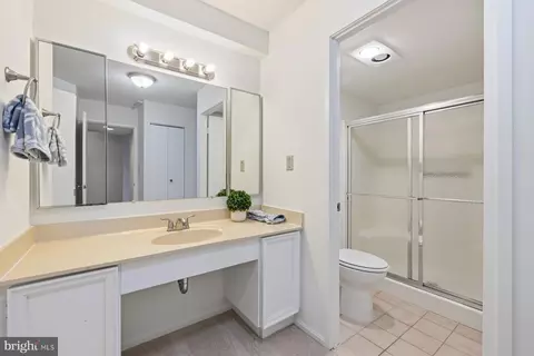 Bath - 15107 Interlachen Dr #2-801, Silver Spring, MD 20906 photo 1 of 3