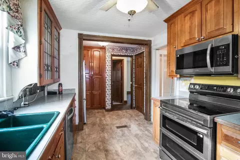 Entry Way - 13150 Old Columbia Pike, Silver Spring, MD 20904 photo 10 of 10