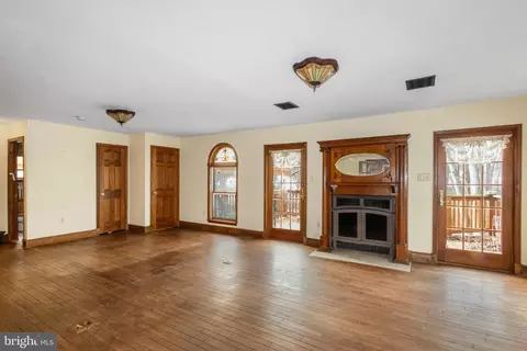 Living - 13150 Old Columbia Pike, Silver Spring, MD 20904 photo 7 of 12