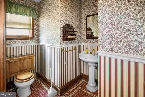 Bath - 13150 Old Columbia Pike, Silver Spring, MD 20904 photo 10 of 10